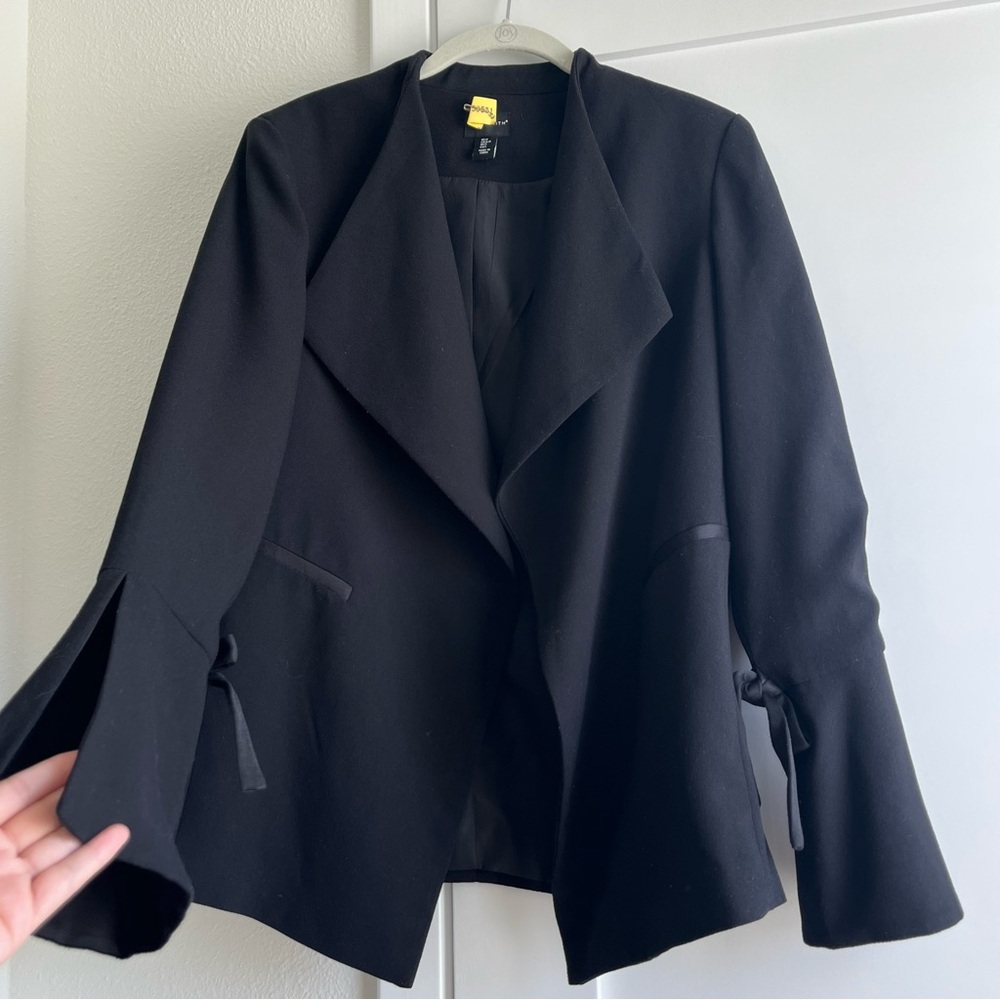 Willi Smith Black Women's Blazer with Bow Detail